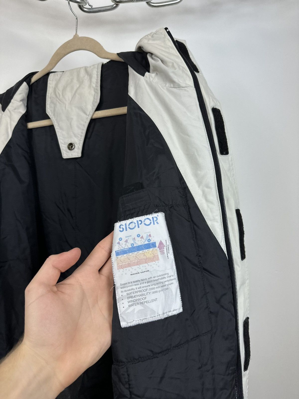 Quiksilver Vintage Quiksilver Gorpcore Shell Ski Snowboarding Jacket Size US L / EU 52-54 / 3 - 19 Thumbnail