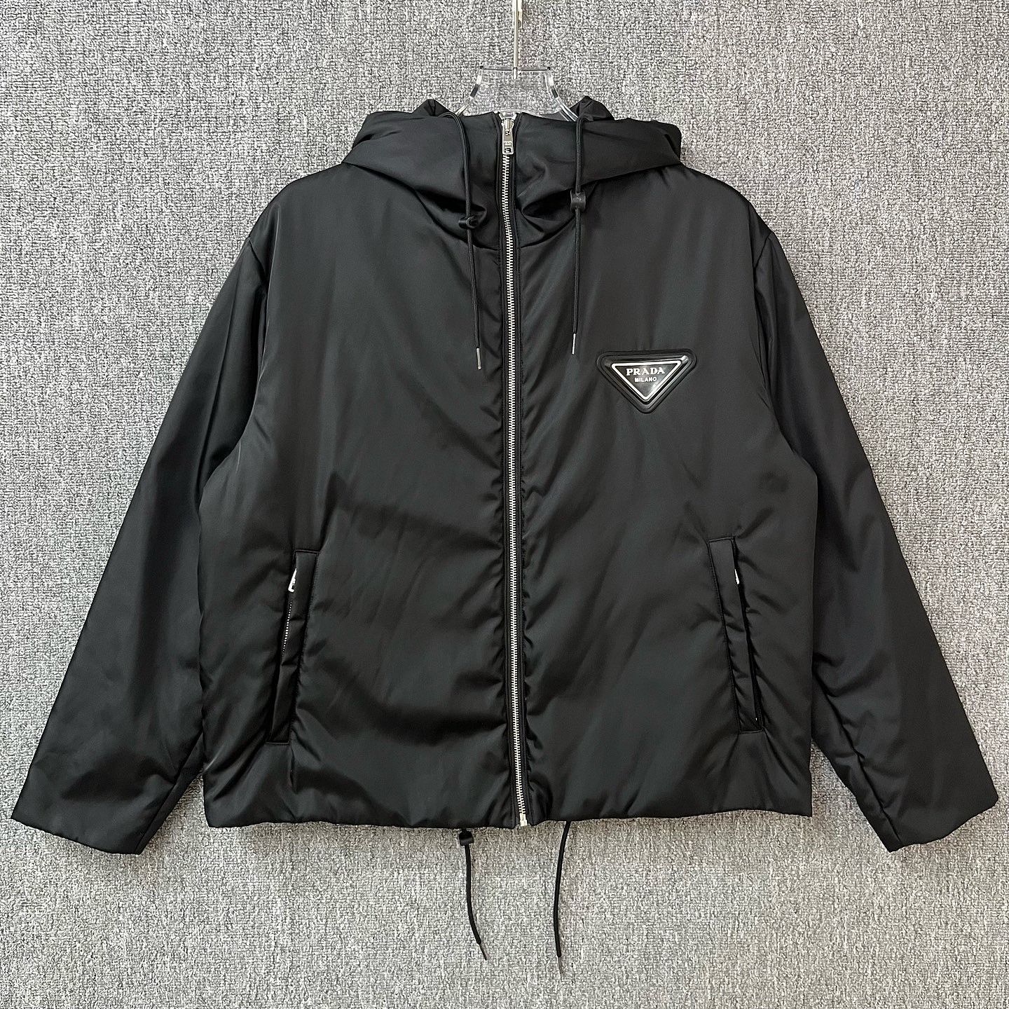 Prada Prada Re-Nylon Logo Hooded Jacket Size 44 Size M / US 6-8 / IT 42-44 - 1 Thumbnail