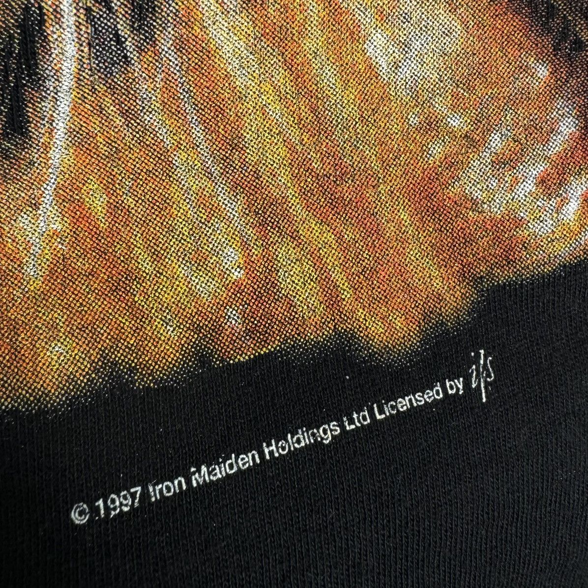 Band Tees Vintage 1997 Iron Maiden Candle Finger Euro Licensed T Shirt Size US L / EU 52-54 / 3 - 5 Thumbnail