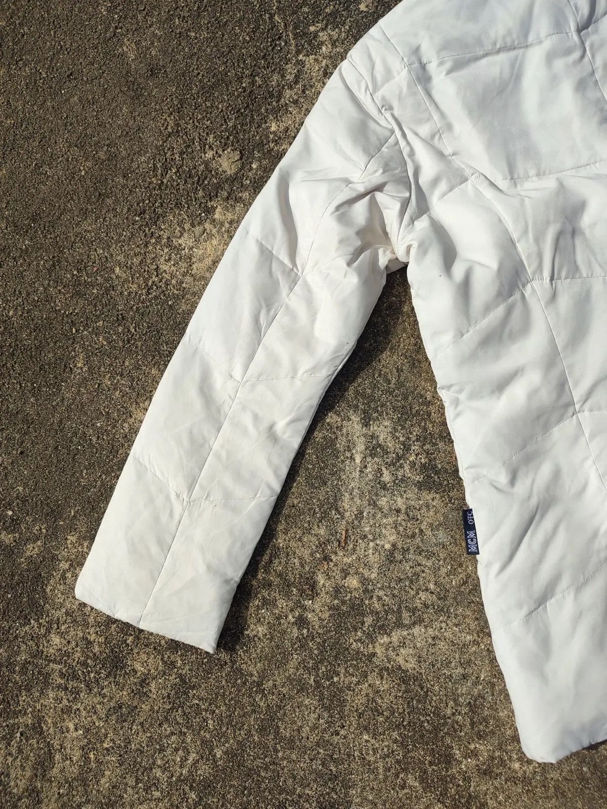 MCM Vintage MCM OTC Puffer Coat with Faux Fur Collar Early 2000s Size M / US 6-8 / IT 42-44 - 10 Thumbnail