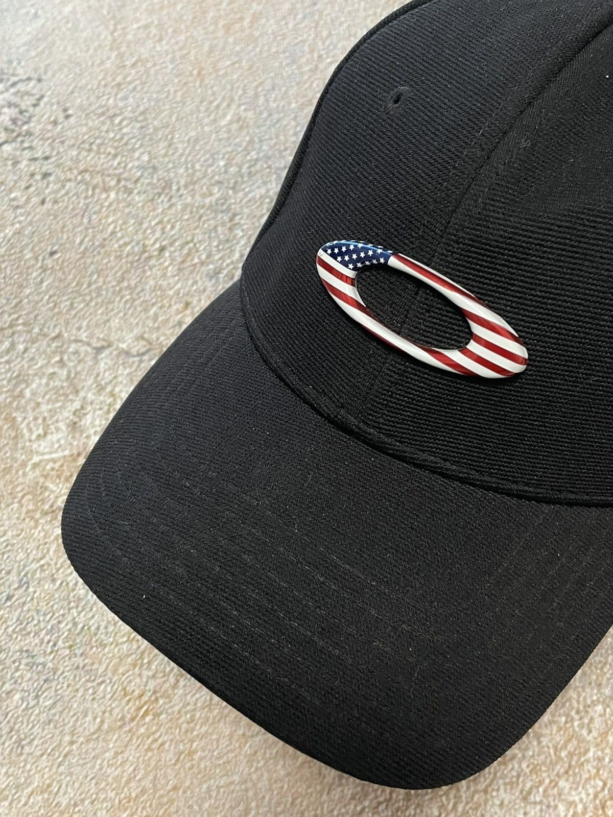 Oakley Vintage Oakley Center Logo Black Cap Size ONE SIZE - 3 Thumbnail