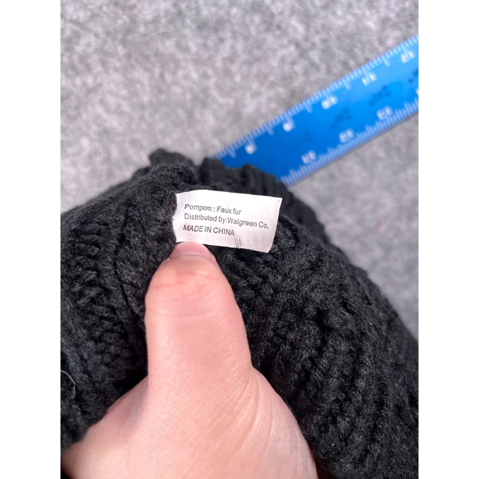 Vintage Walgreen Beanie Toque Womens Black Cable Knit Acrylic Poly Lined Faux Fur Snow Ski Pom Size ONE SIZE - 7 Thumbnail