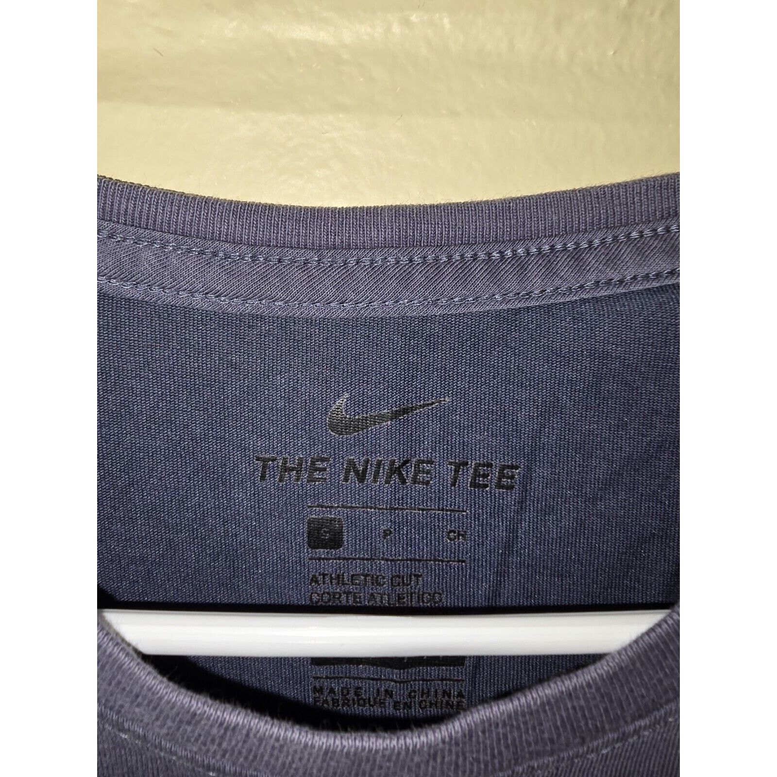 Nike Nike Shirt Mens Size Small Gray Dri Fit Tee Workout Fitness Size US S / EU 44-46 / 1 - 3 Thumbnail