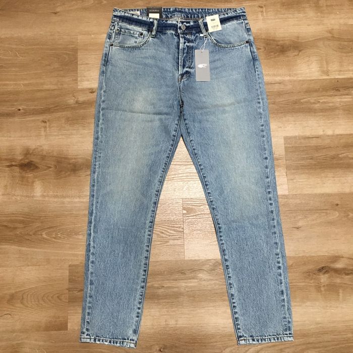 levi's 501 tapered