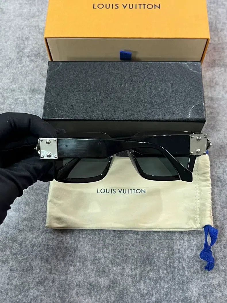 Louis Vuitton Louis Vuitton Black-and-Silver Millionaire Sunglasses Size ONE SIZE - 3 Thumbnail
