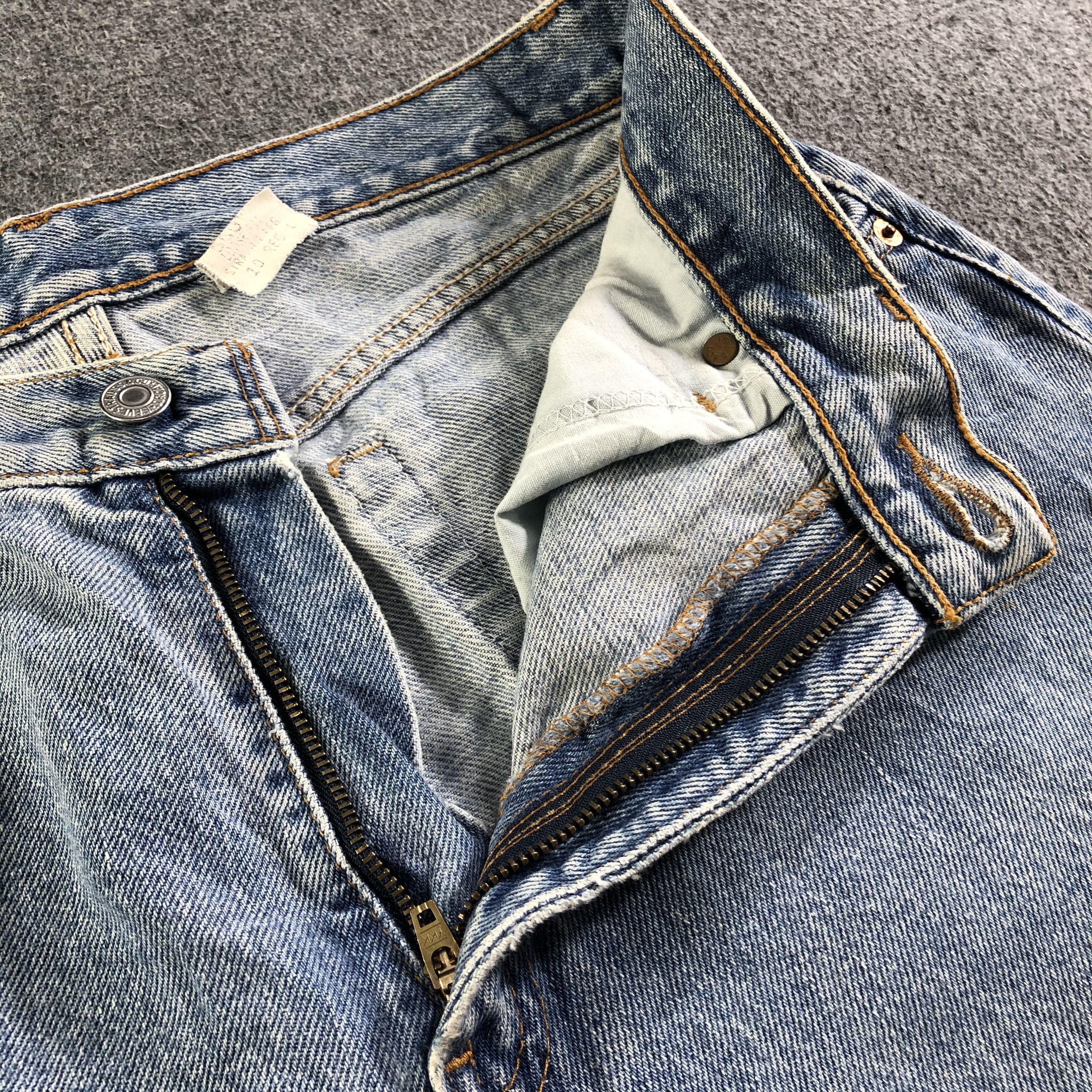 Levi's Vintage Blue Wash Levis 560 Jeans-J4473 Size US 31 - 7 Thumbnail