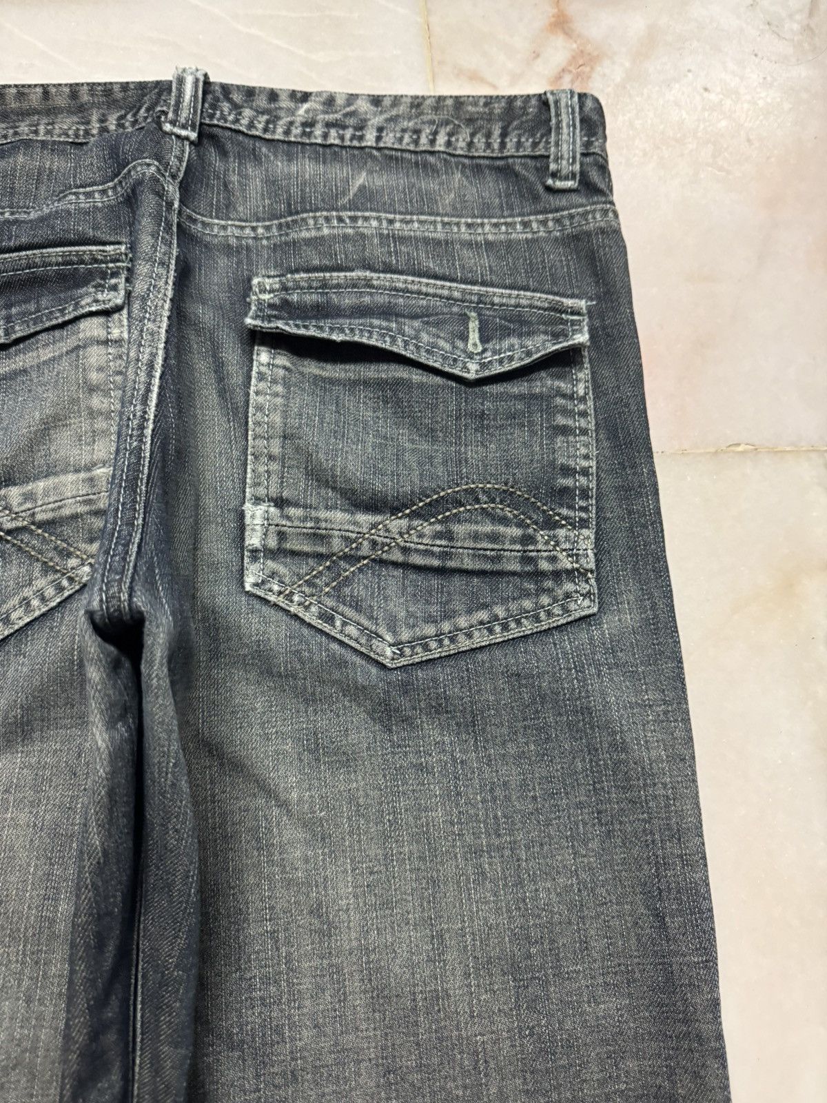 Japanese Brand 💥GRUNGE💥90's STYLE INSANE JULES CLAWMARK DISTRESS DARK JEANS Size US 33 - 15 Thumbnail