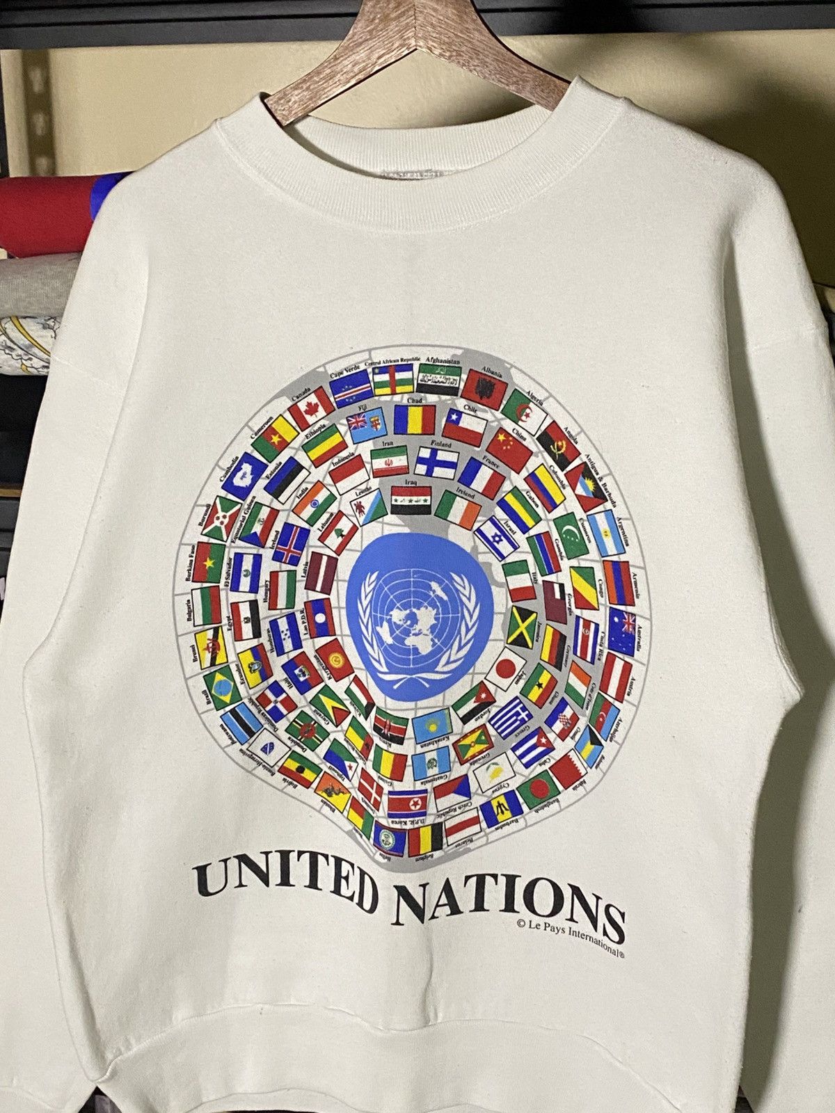 Other Vintage 90’s United Nations Size US L / EU 52-54 / 3 - 2 Thumbnail