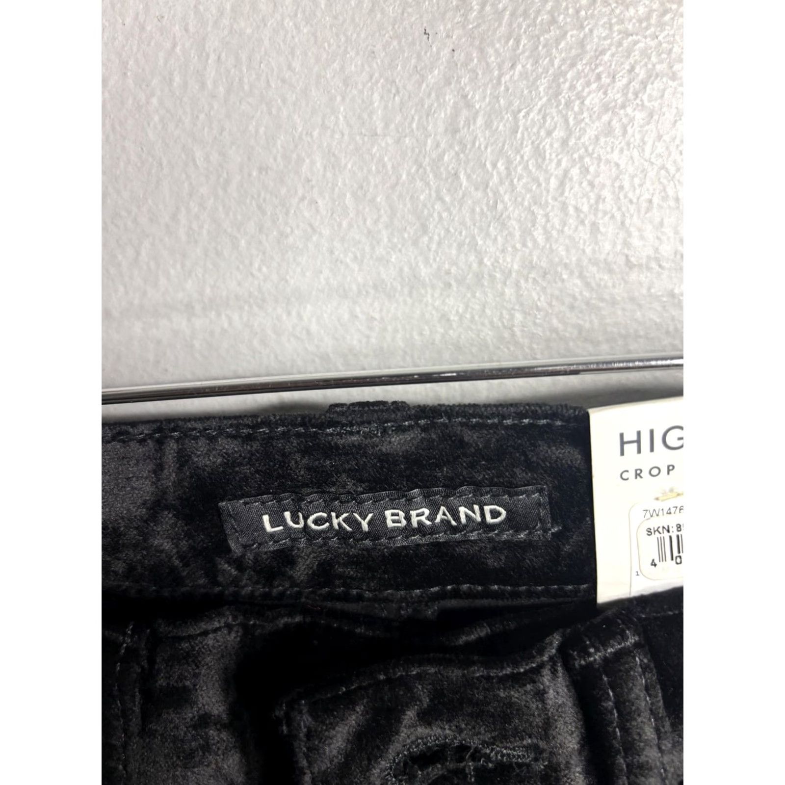 Lucky Brand Lucky Brand Jeans Womens 4 27 Black High Rise Bridgette Crop Mini Boot Velvet Jeans Pants Sick? Size 27" / US 4 / IT 40 - 5 Thumbnail