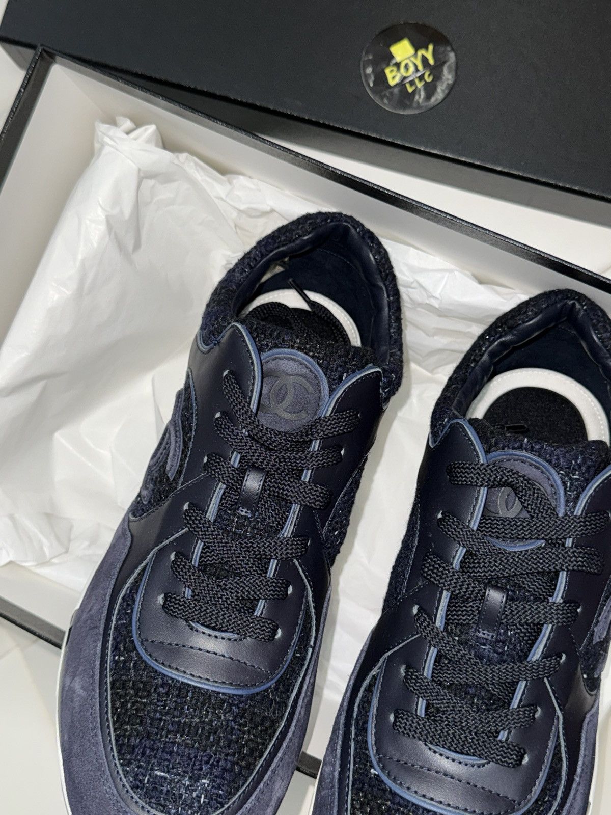 Chanel Chanel suede cc sneakers Size US 11 / EU 44 - 5 Thumbnail