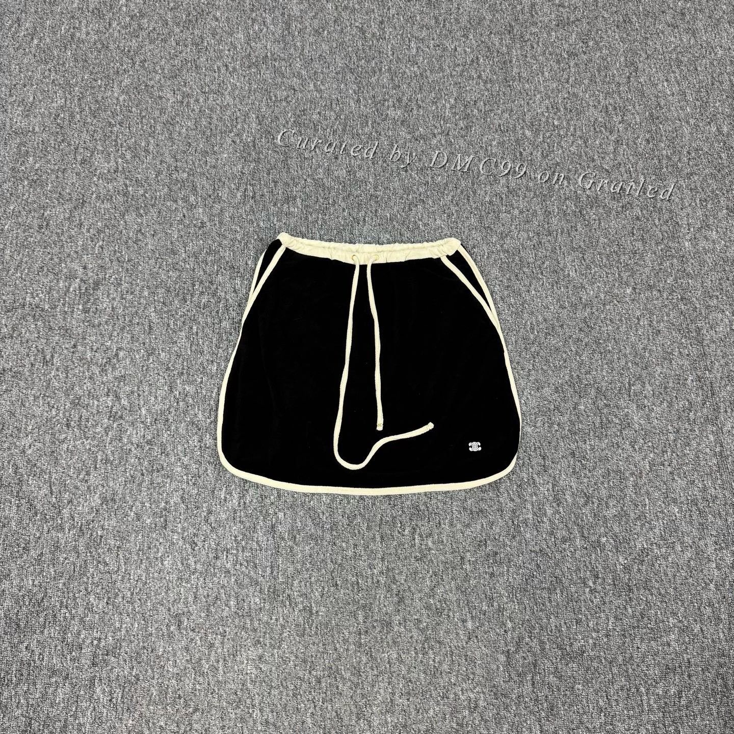 Celine Celine Black Elastic Waist Towel Skirt Size 38" / US 16 / IT 52 - 1 Thumbnail
