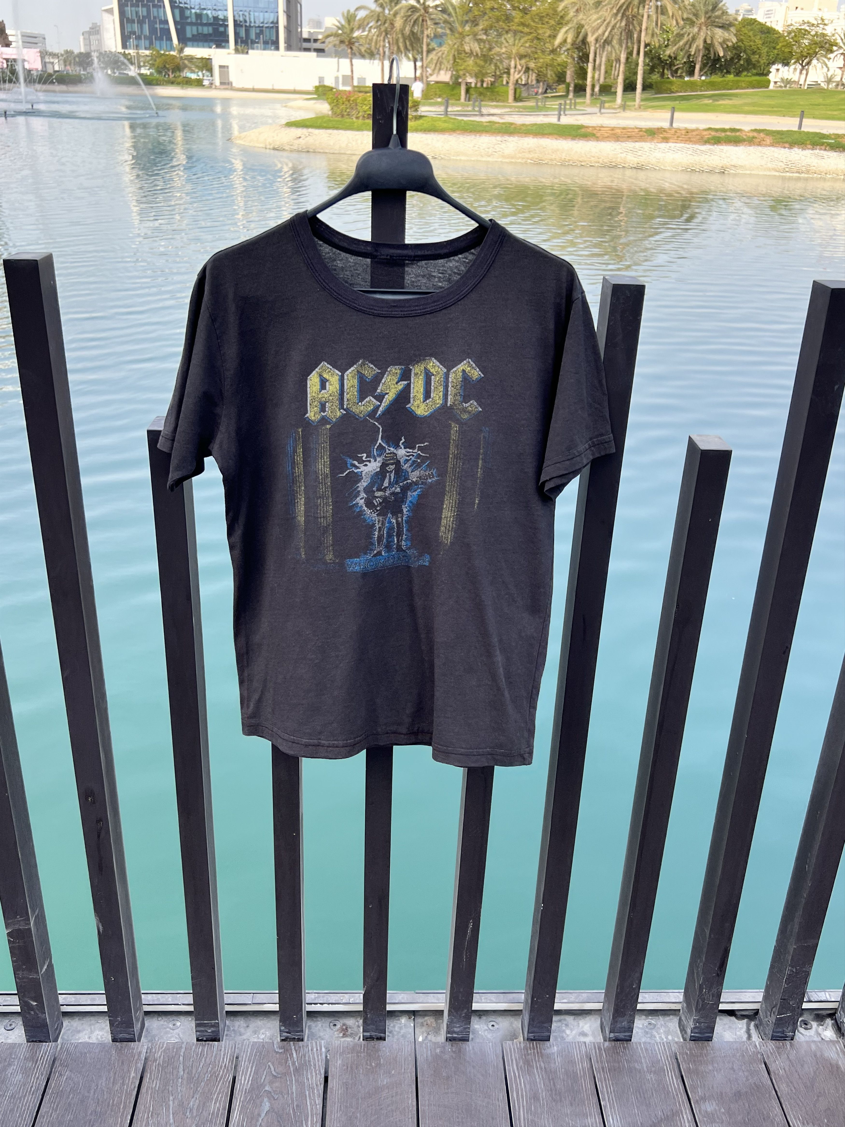 AC/DC Vintage AC/DC Who Made Who T-shirt Size US M / EU 48-50 / 2 - 1 Thumbnail