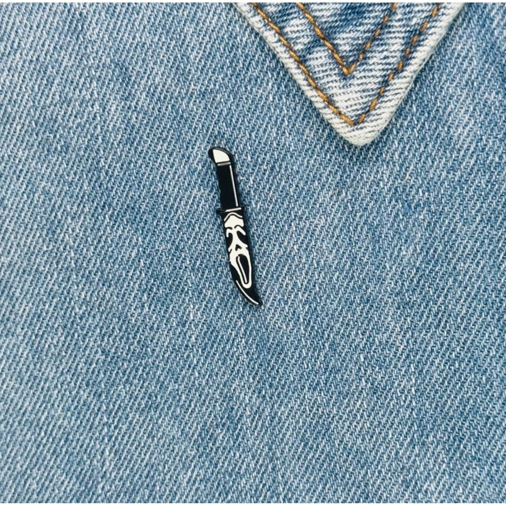 Other 🤩Punk Knife Design Brooch Pin Horror Halloween Style Comic Size ONE SIZE - 1 Thumbnail
