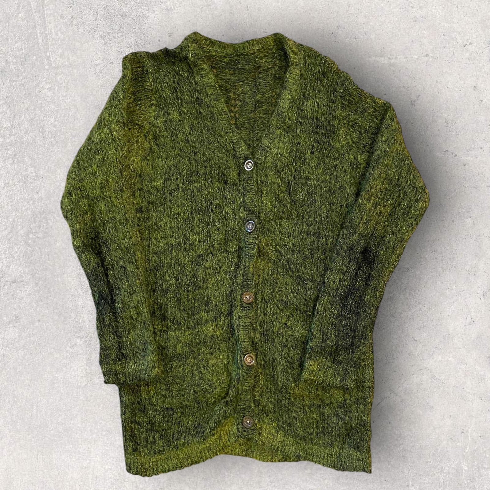 Vintage Vintage 1960s Swaggy Green Mohair Wool Cardigan Size S / US 4 / IT 40 - 1 Thumbnail