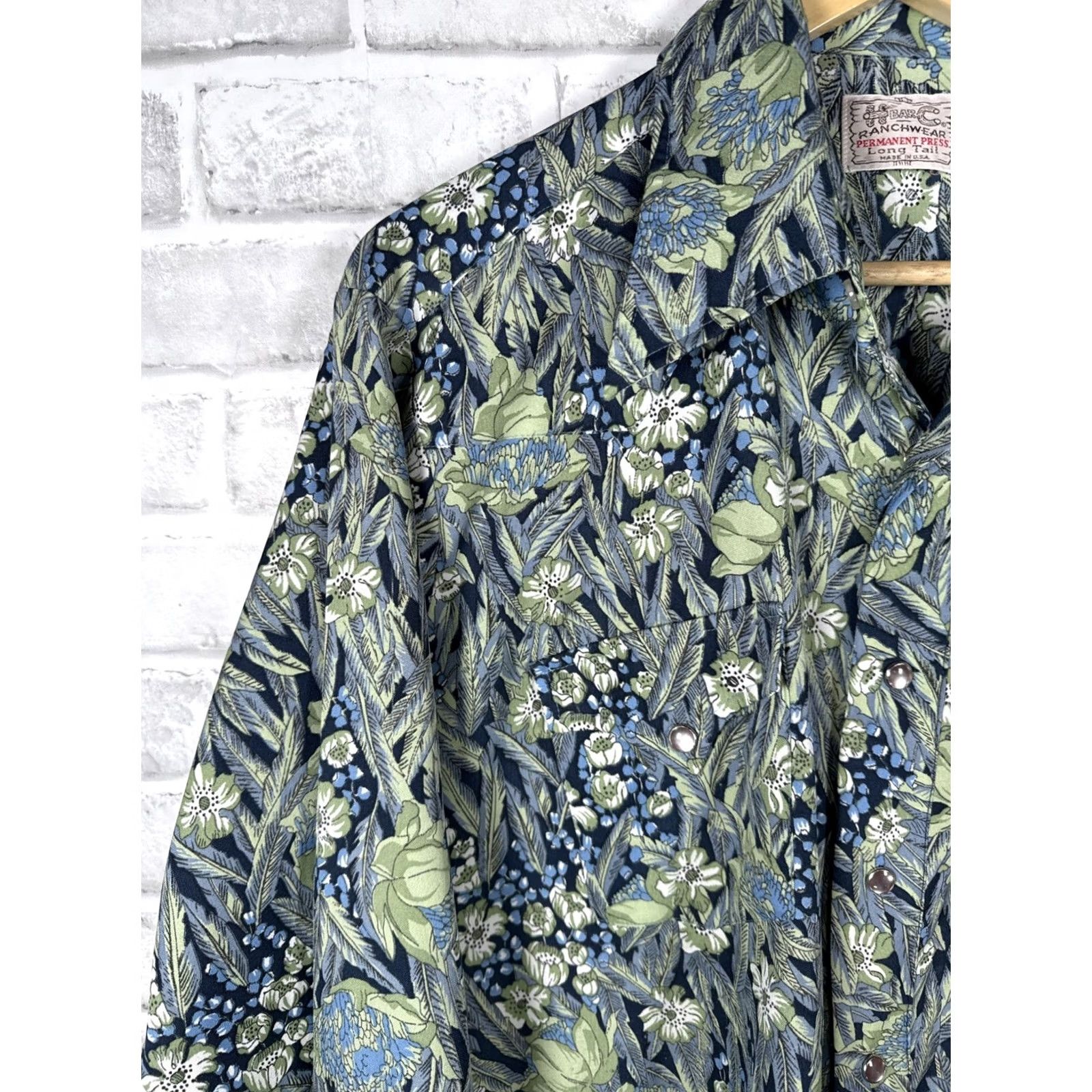 Vintage VINTAGE H Bar C Ranchwear Western Shirt Pearl Snap Hippie Floral Mens 16.5/34 USA Size US L / EU 52-54 / 3 - 6 Thumbnail