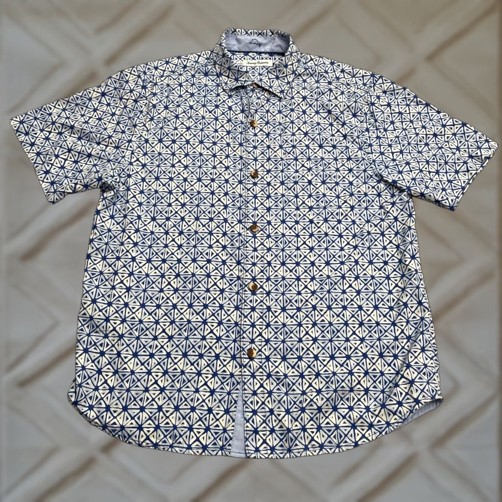 Tommy Hilfiger Vintage Tommy Hilfiger Silk Button-Up Shirt Men Large Geometric Blue Island Zone Tropical Size US L / EU 52-54 / 3 - 1 Thumbnail