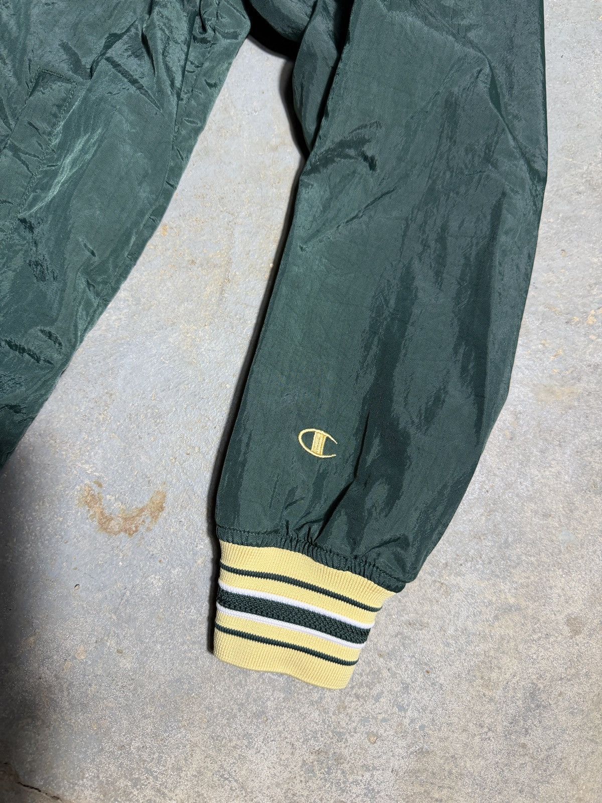 Champion Vintage Champion Notre Dame Windbreaker Crewneck Size US L / EU 52-54 / 3 - 4 Thumbnail