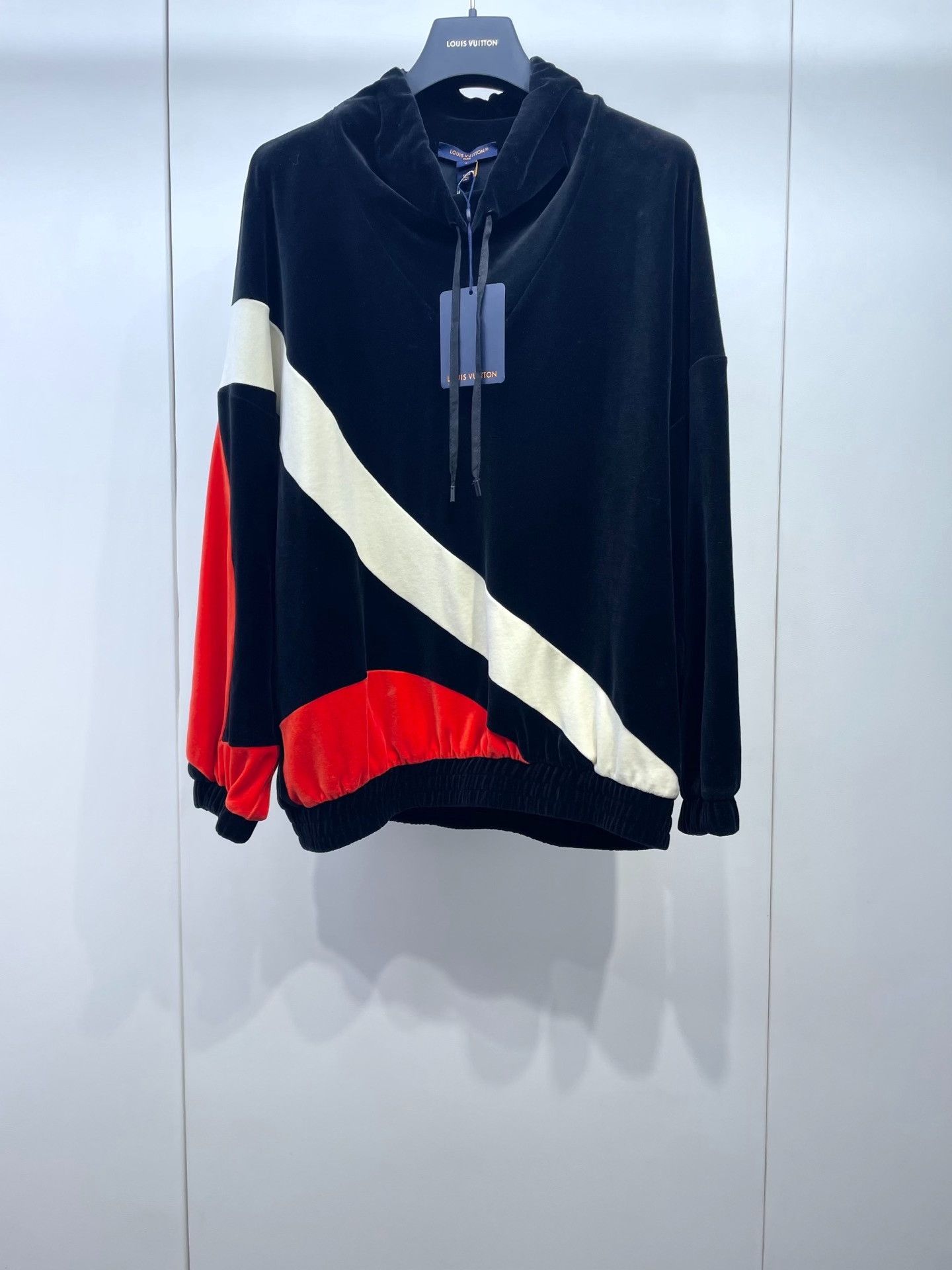 Louis Vuitton Louis Vuitton 25 Velvet Top Size S / US 4 / IT 40 - 1 Thumbnail