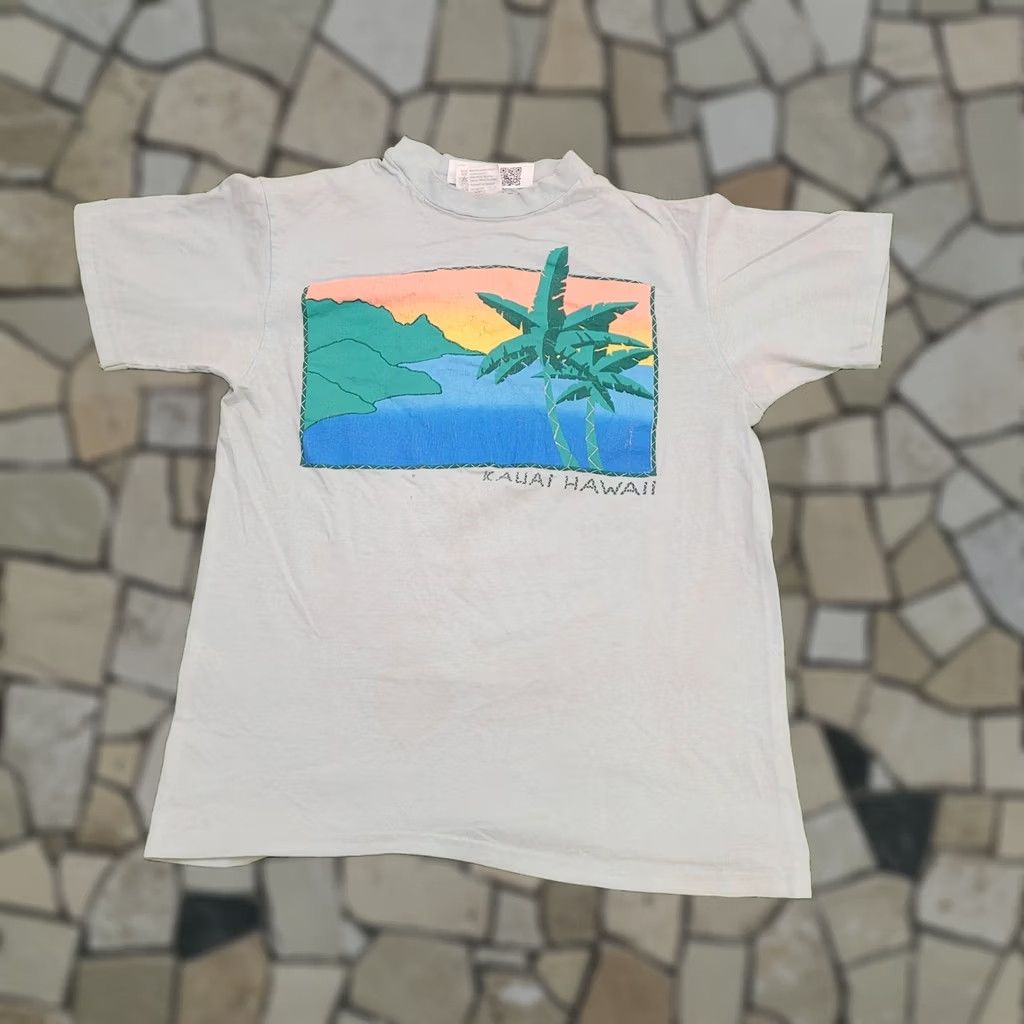 Hanes VINTAGE Hanes Shirt Womens S/M 18x22 Hawaii Hawaiian Beach Graphic Tee Blue 1990s M Ladies 90s Beach Hawaii Logo Casual Shirts Womens Size M / US 6-8 / IT 42-44 - 1 Thumbnail