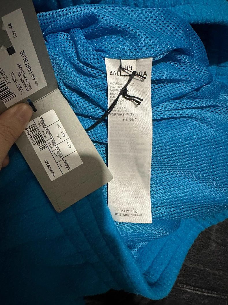 Balenciaga Balenciaga Embroidered Logo Fleece Jacket Coat Size US S / EU 44-46 / 1 - 3 Thumbnail