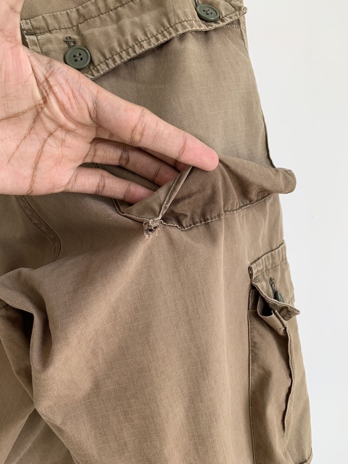 Bape Vintage A Bathing Ape Bape Distressed Cargo Pant Size US 30 / EU 46 - 14 Thumbnail