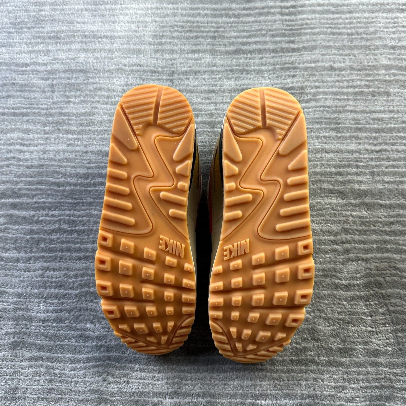 Nike Nike Air Max 90 Mens 8 SE M Frank Rudy Pressure Summit White Orange Sneakers Size 8 Nike Air Max 90 Mens Shoes Orange White 90s? Size US 8 / EU 41 - 5 Thumbnail