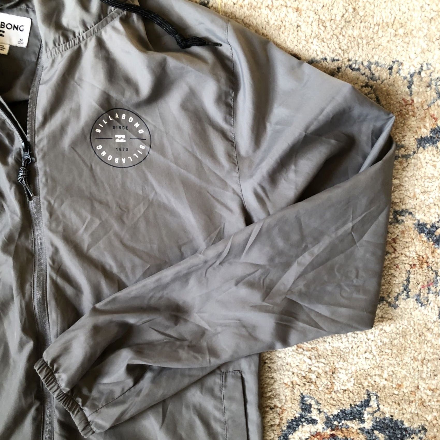 Billabong Billabong Jacket Mens M Gray Zip Up Hooded Lightweight Outerwear Windbreaker Full Zip Casual Travel Size US M / EU 48-50 / 2 - 4 Thumbnail