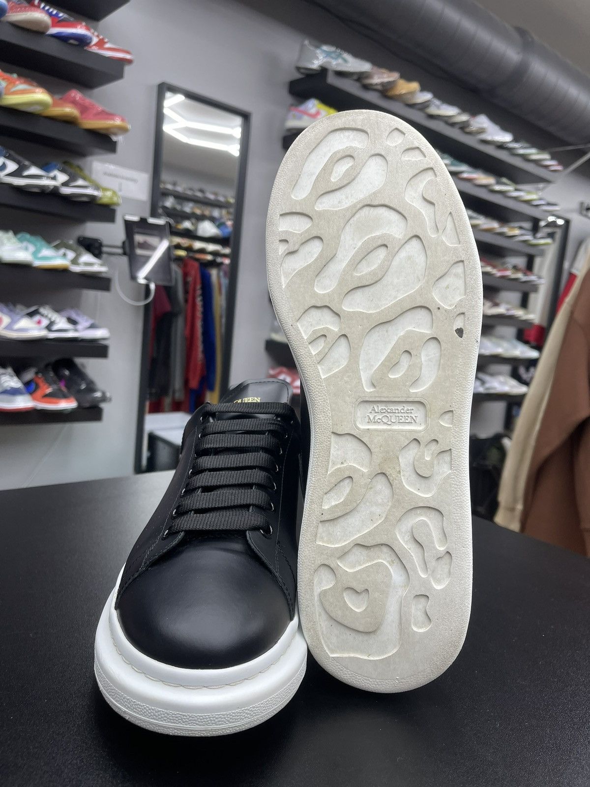 Alexander McQueen Size 13US/46EU - Alexander McQueen Oversized Black Size US 13 / EU 46 - 9 Thumbnail
