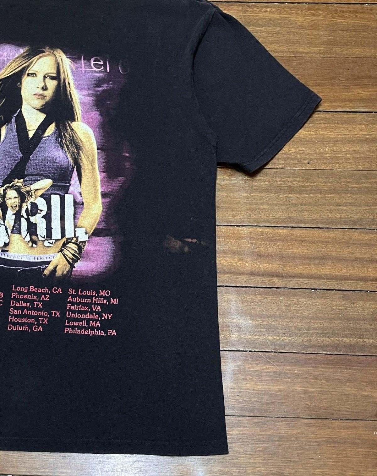 Band Tees Very Rare Vintage RapTees Singer Avril Lavigne T-shirt 2000s Size US M / EU 48-50 / 2 - 8 Thumbnail