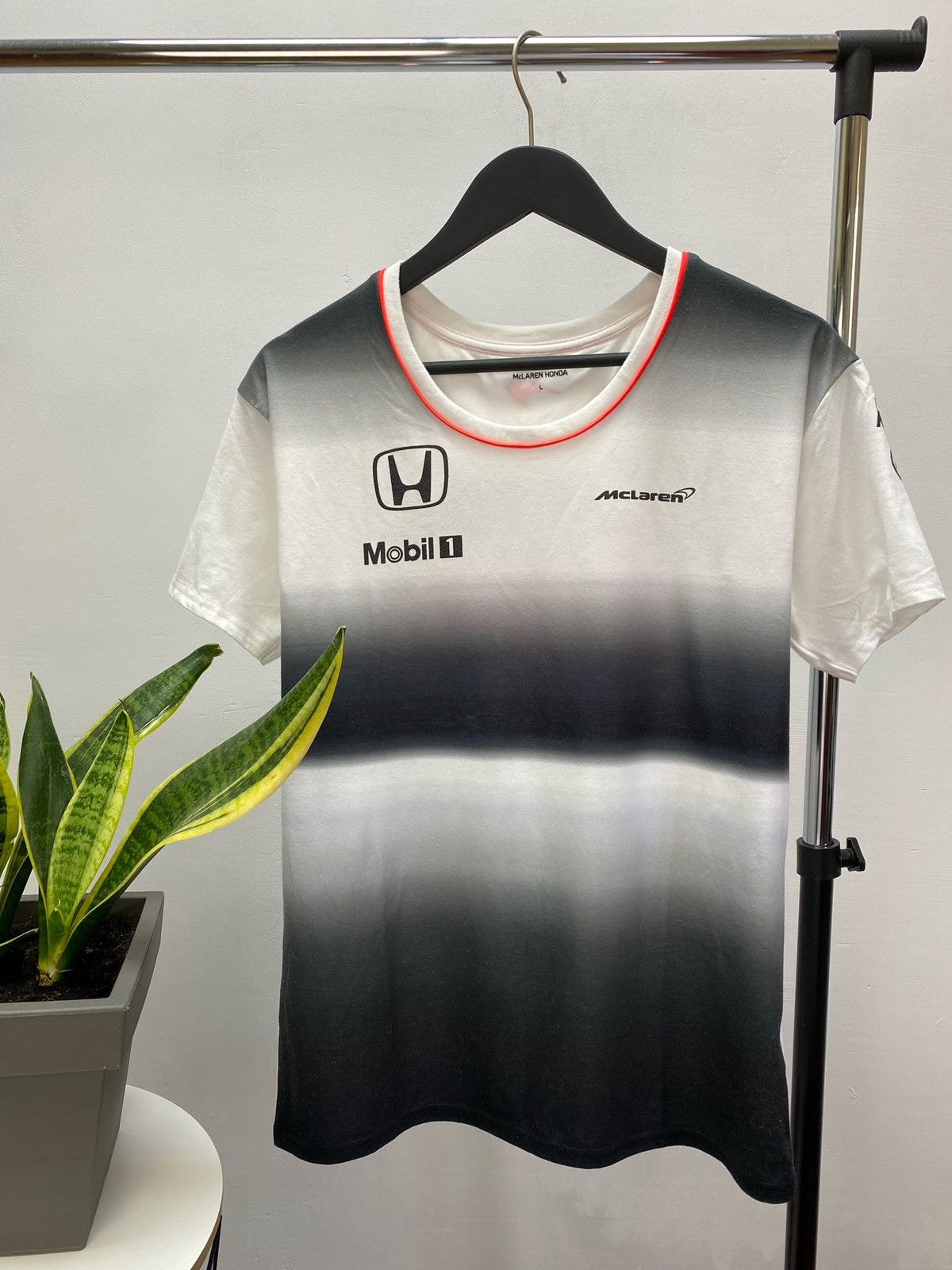 Formula 1 × Vintage F1 McLaren Honda Team #22 Button Formula One 1 Tee Size US L / EU 52-54 / 3 - 1 Thumbnail