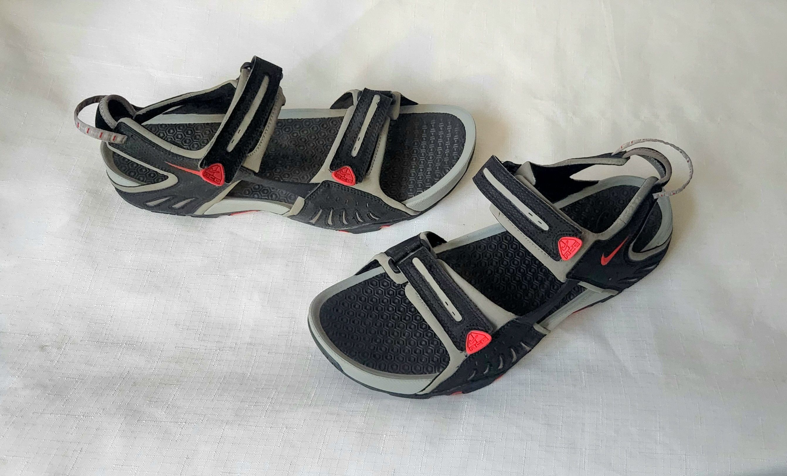 Nike ACG Nike ACG Straprunner Outdoor Hiking Sandals 13 Black Size US 13 / EU 46 - 2 Thumbnail