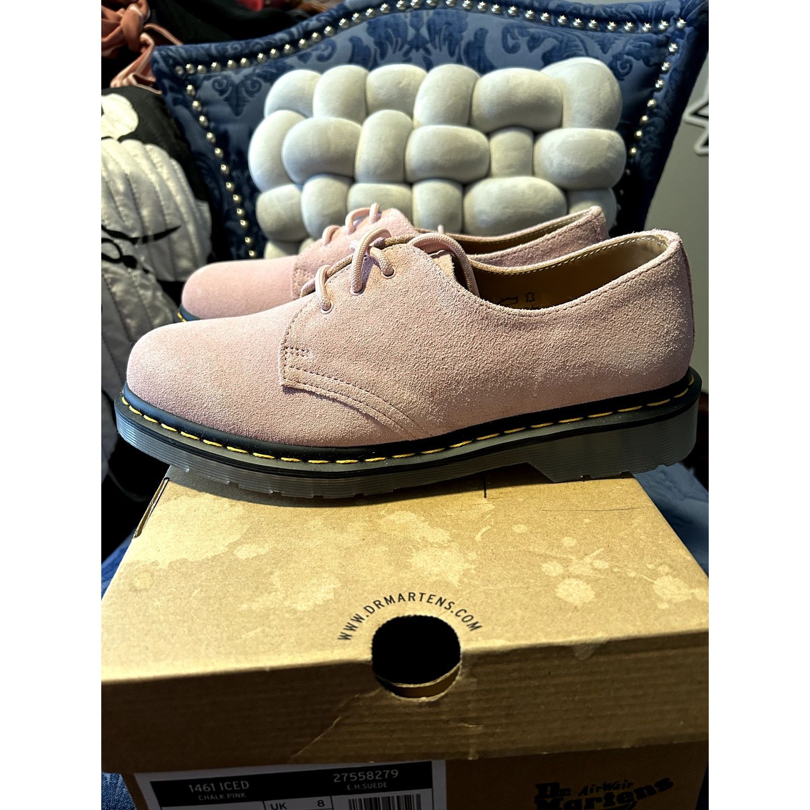 Dr. Martens Dr Martens 1461 Iced Chalk Pink Suede Oxfords size 10/EU 42 Size US 10 / IT 40 - 7 Thumbnail