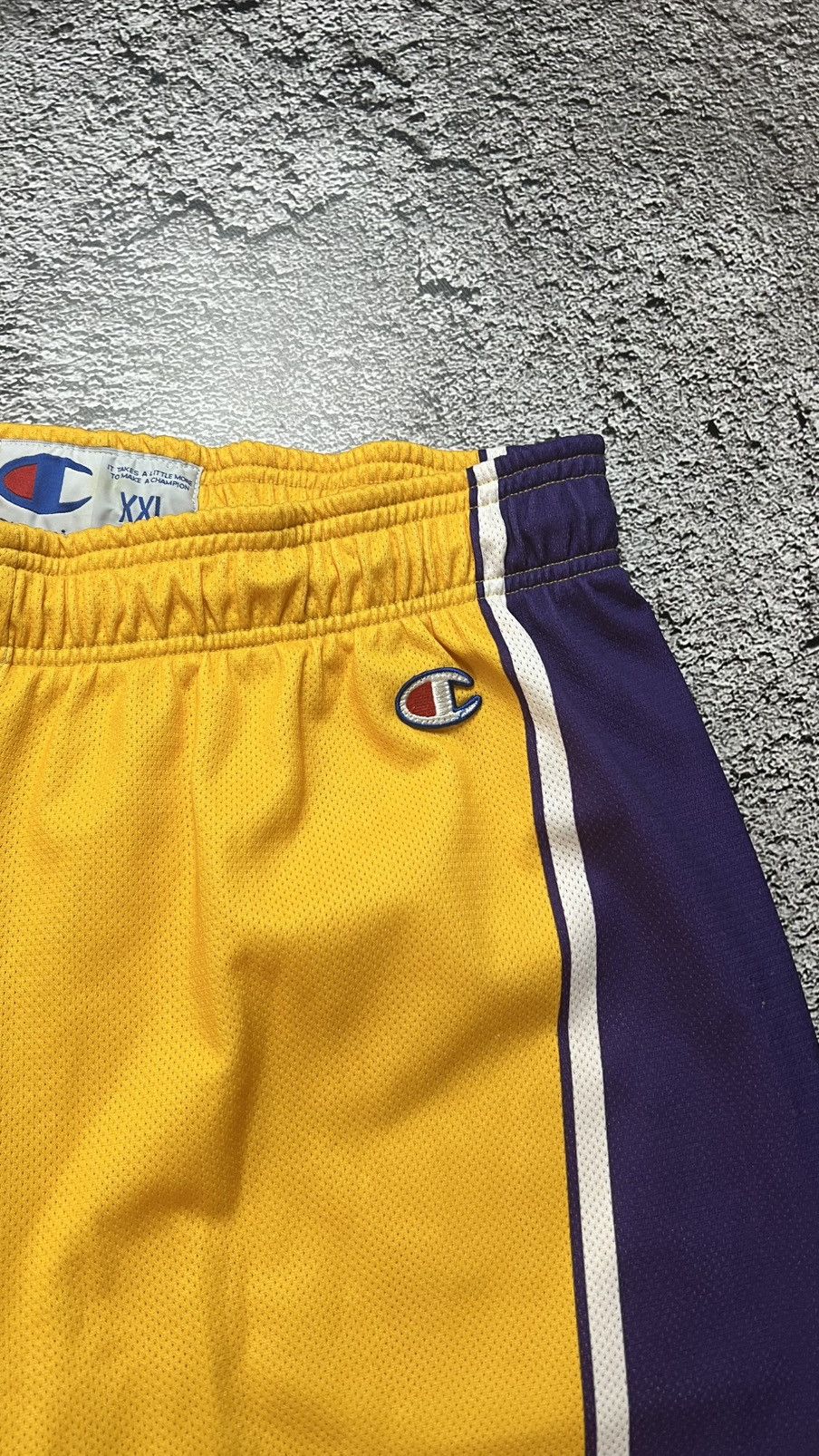 Champion × NBA × Vintage VTG 90’s Los Angeles Lakers NBA Kobe Bryant champion shorts Size US 38 / EU 54 - 3 Thumbnail