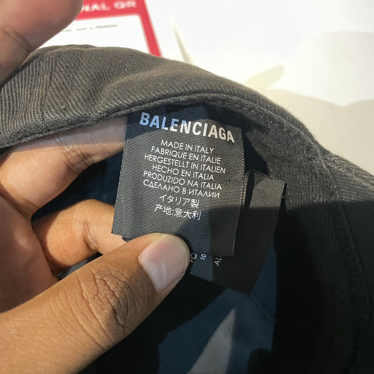 Balenciaga Balenciaga Black and Red Lock Baseball Cap -DMC Size ONE SIZE - 2 Thumbnail