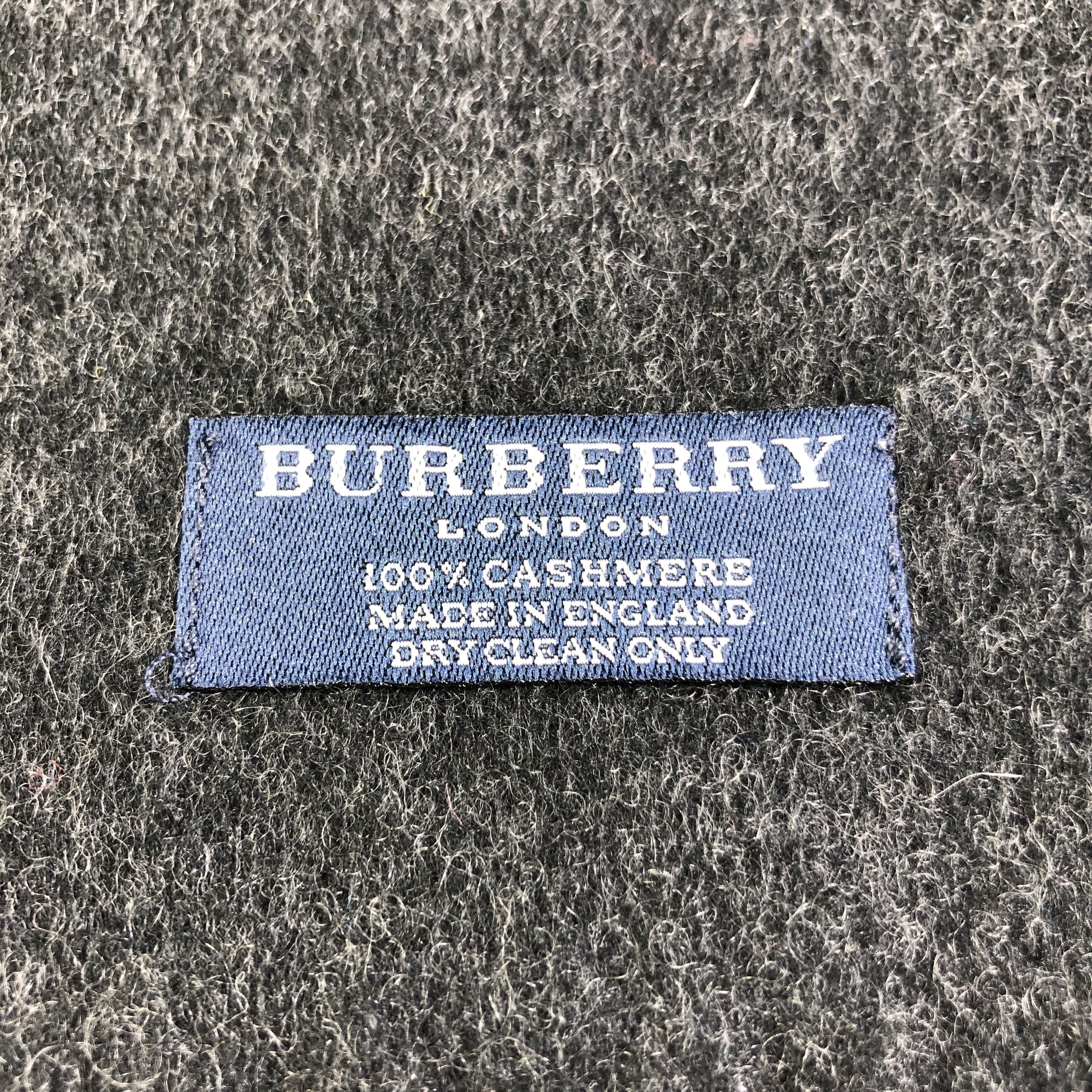 Burberry Burberry Plain Cashmere Scarf Muffler V2676 Size ONE SIZE - 6 Thumbnail