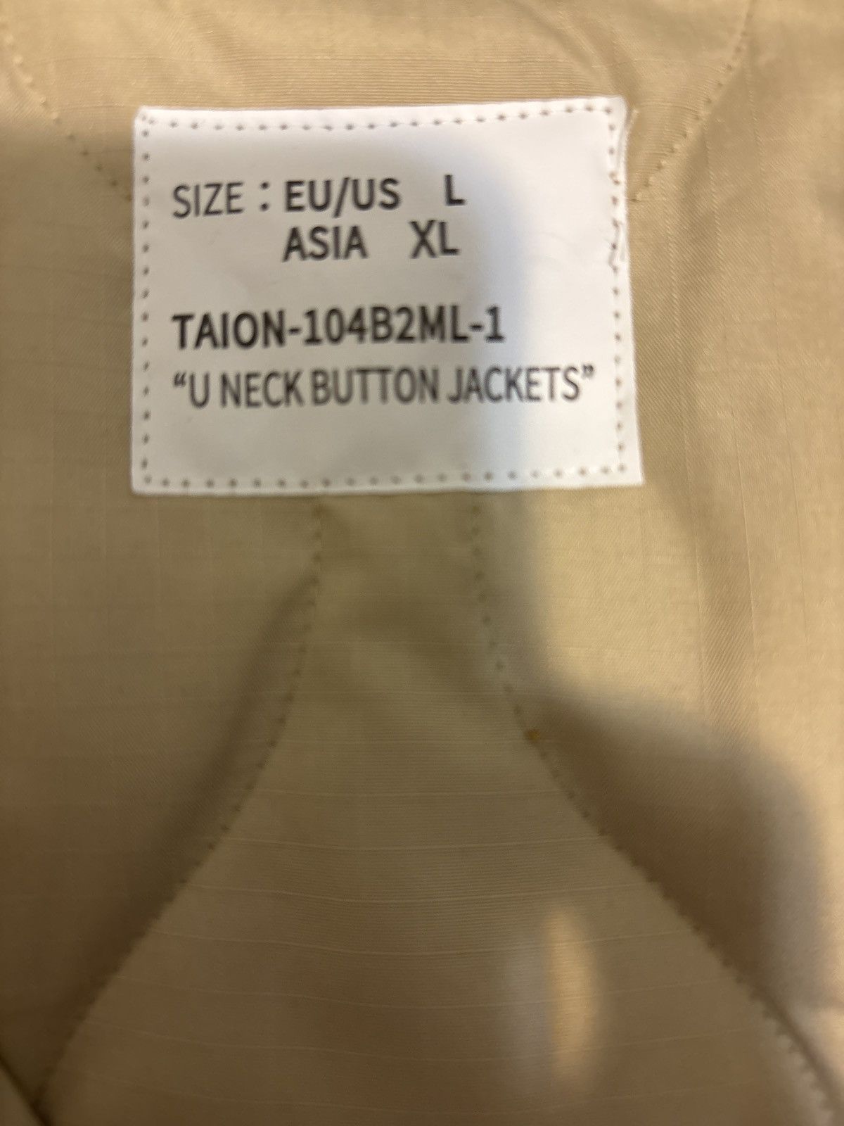 TAION Taion wave quilt liner jacket gold Size US L / EU 52-54 / 3 - 4 Thumbnail
