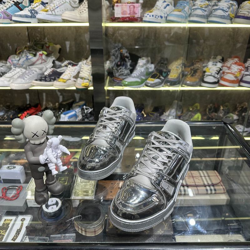 Louis Vuitton Louis Vuitton Silver Trainer Low-Top Sneakers -2505 Size US 9.5 / EU 42-43 - 1 Thumbnail