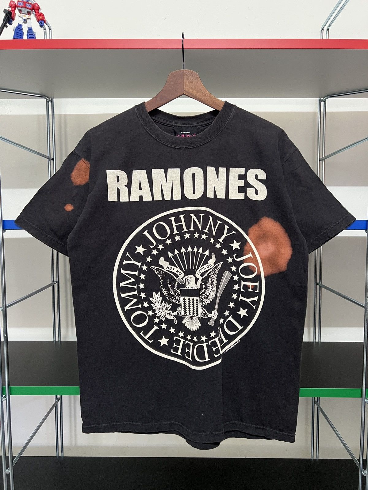 Band Tees Distressed Vintage Ramones Band Tee Presidential Seal Shirt Size US M / EU 48-50 / 2 - 1 Thumbnail