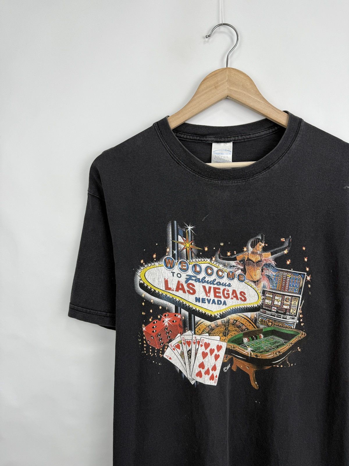 Gildan 🃏🎲🎰 Vintage Las Vegas Nevada Dice Cubes Border Cards T-Shirt Size US M / EU 48-50 / 2 - 2 Thumbnail
