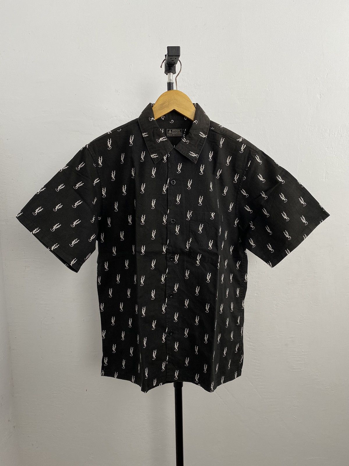 Hysteric Glamour Hysteric glamour rip off YSL logo shirt Size US S / EU 44-46 / 1 - 2 Thumbnail