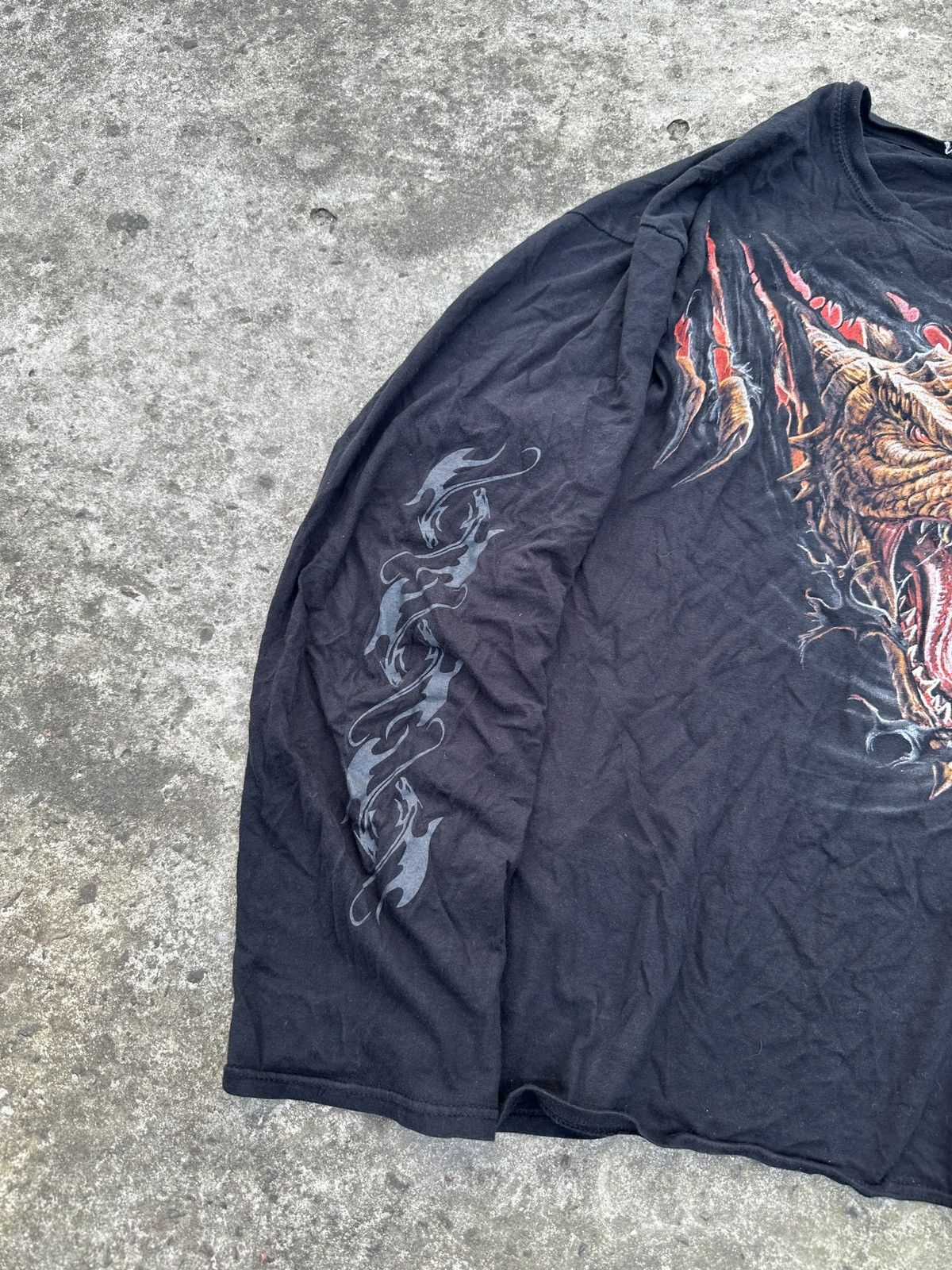 Vintage Y2K Vintage Spiral Dragon Print Long Sleeve Alt Streetwear Size US XL / EU 56 / 4 - 2 Thumbnail