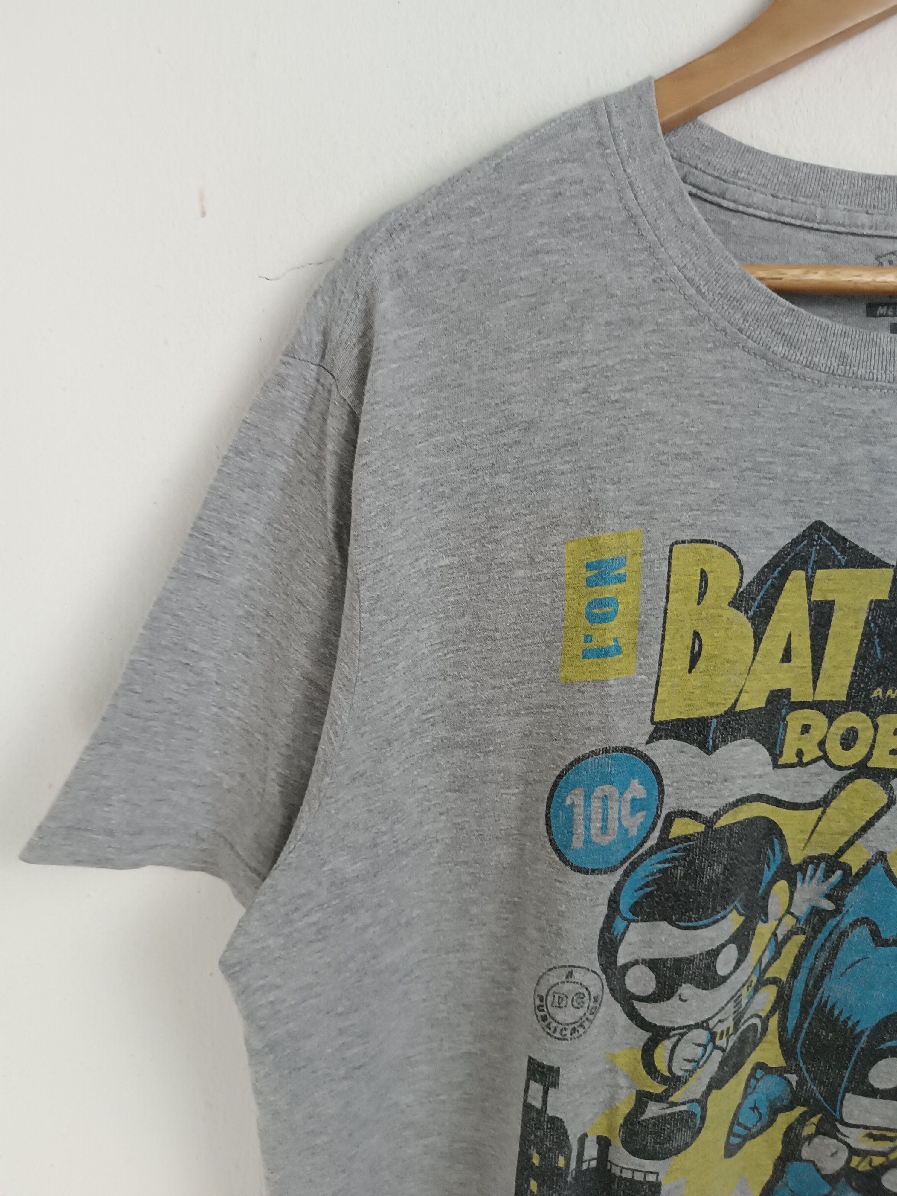 DC Comics VINTAGE BATMAN FUNKO POP TEE CUTE FUNNY SUPERMAN Size US L / EU 52-54 / 3 - 11 Thumbnail