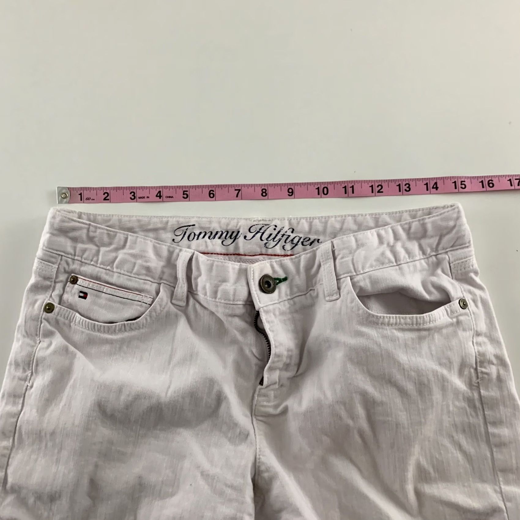 Tommy Hilfiger Tommy Hilfiger Light Pink Cotton Denim Bermuda Shorts Women's 10 Size 32" / US 10 / IT 46 - 3 Thumbnail