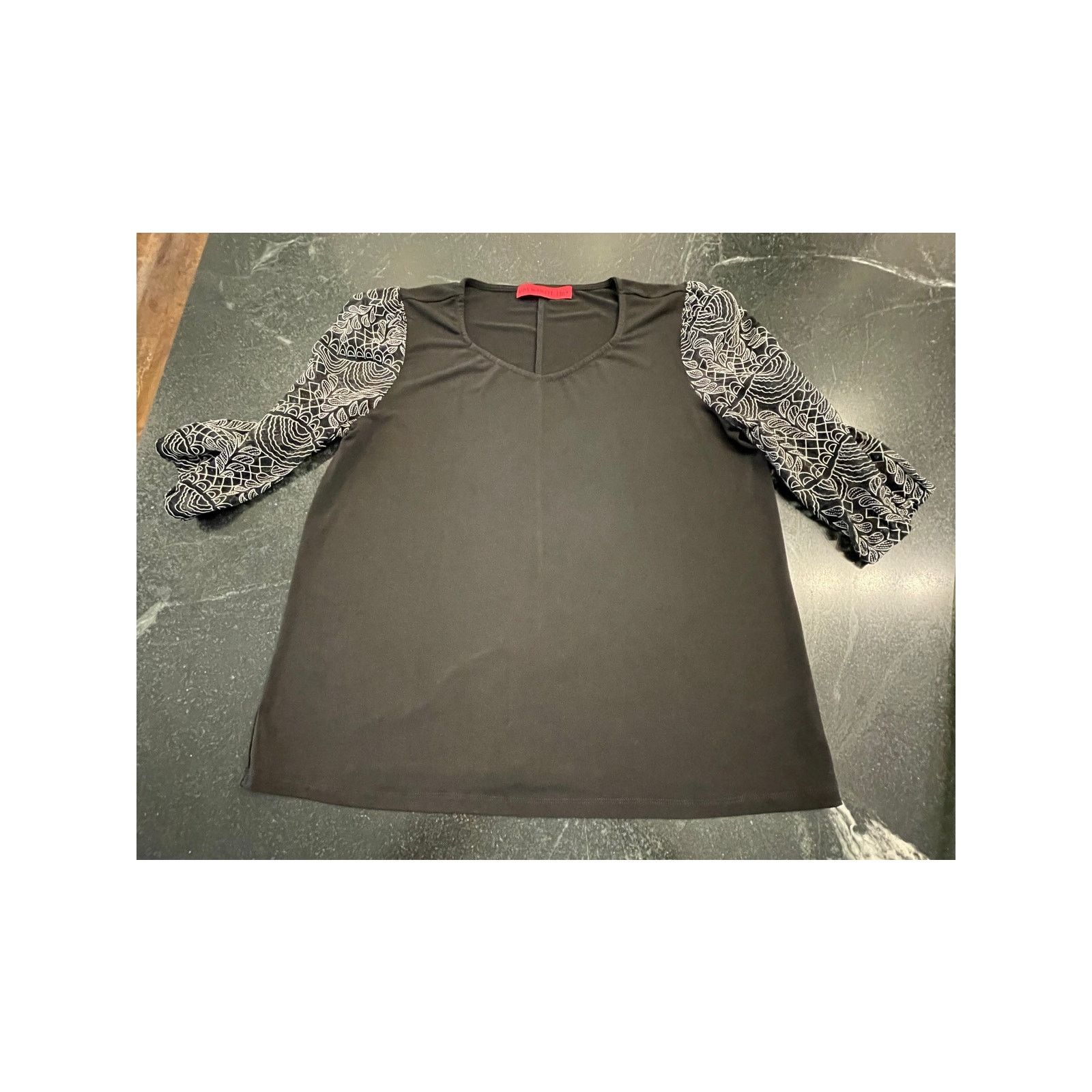 Other Love Scarlet LG Blouse black with lace sleeves Size L / US 10 / IT 46 - 10 Thumbnail