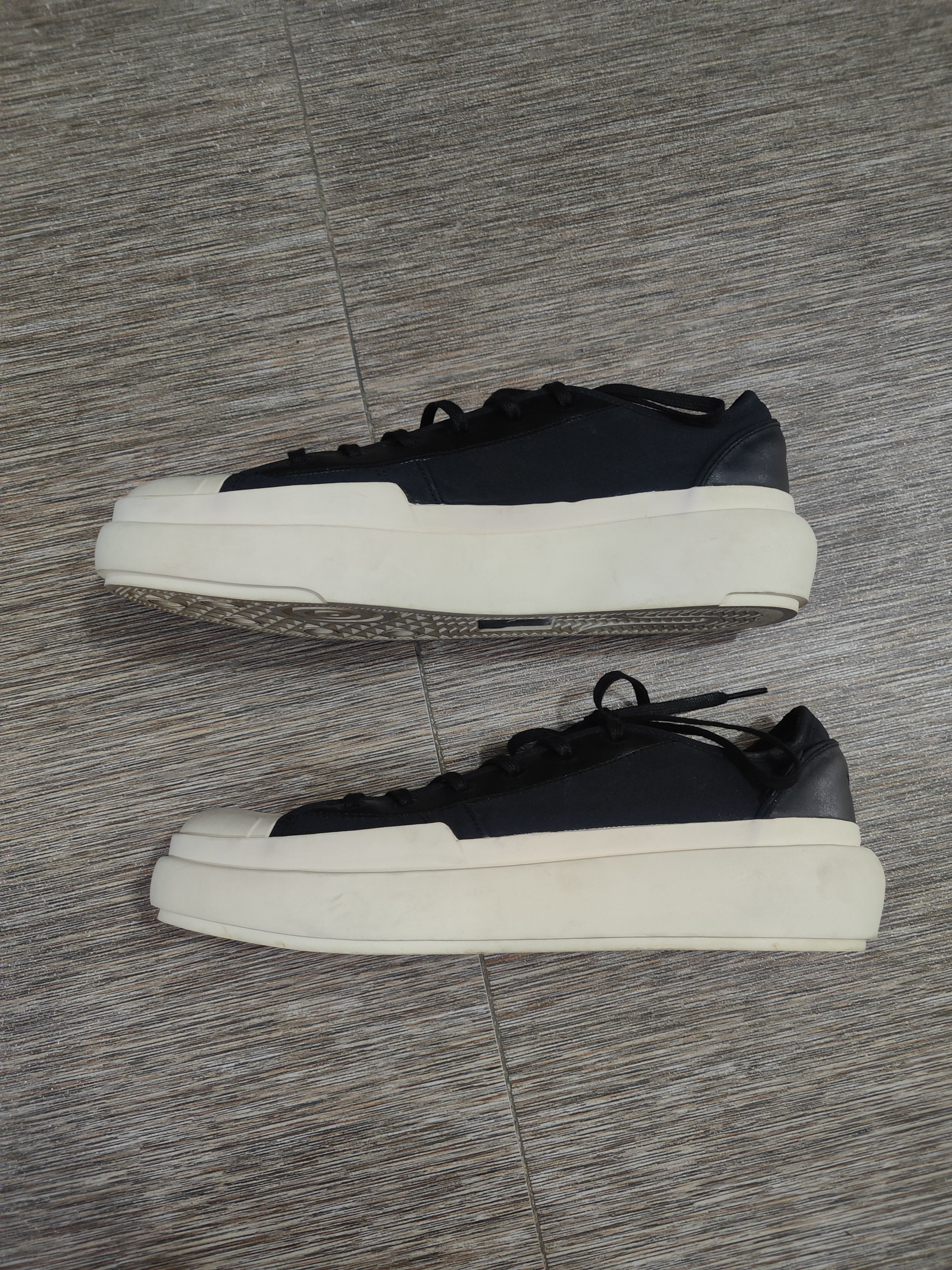 Y-3 Adidas × Y-3 Y3 Ajatu court Low Size US 10.5 / EU 43-44 - 2 Thumbnail