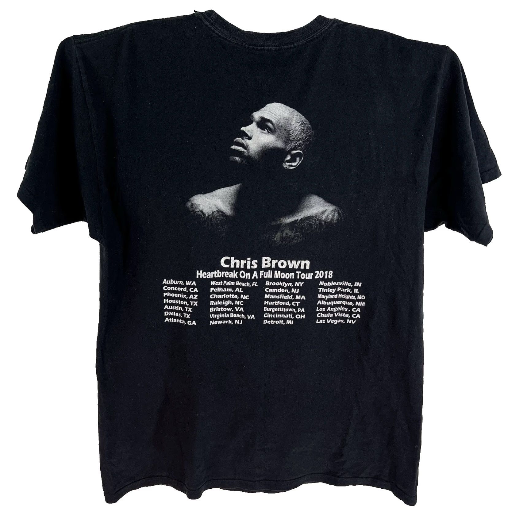 Vintage Chris Brown 2018 Tour T-Shirt Mens XL Black Graphic Print Heartbreak on a Full Moon Size US XL / EU 56 / 4 - 4 Thumbnail