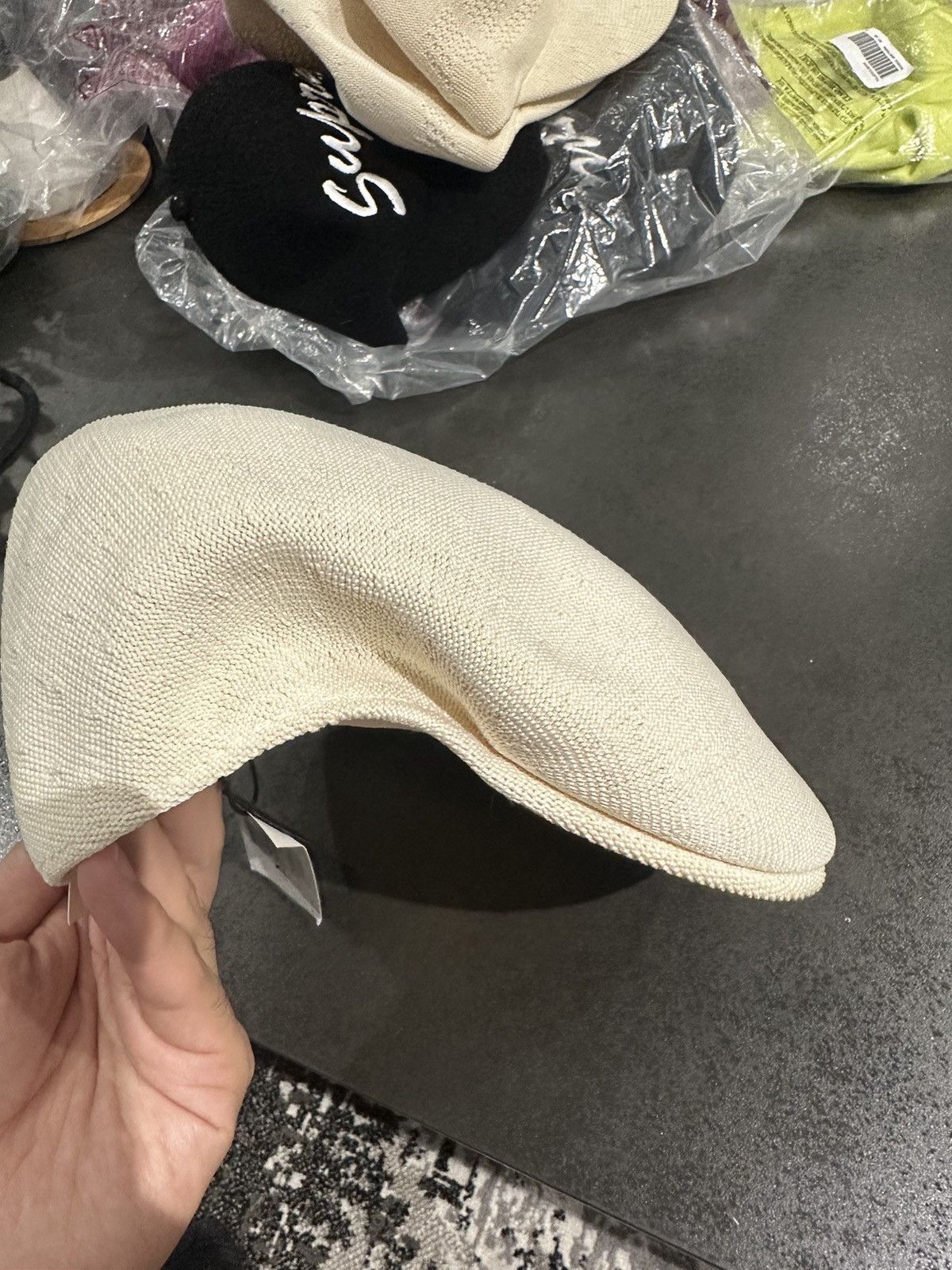 Kangol × Supreme Supreme Kangol Ventair Logo 504 Hat Size ONE SIZE - 4 Thumbnail