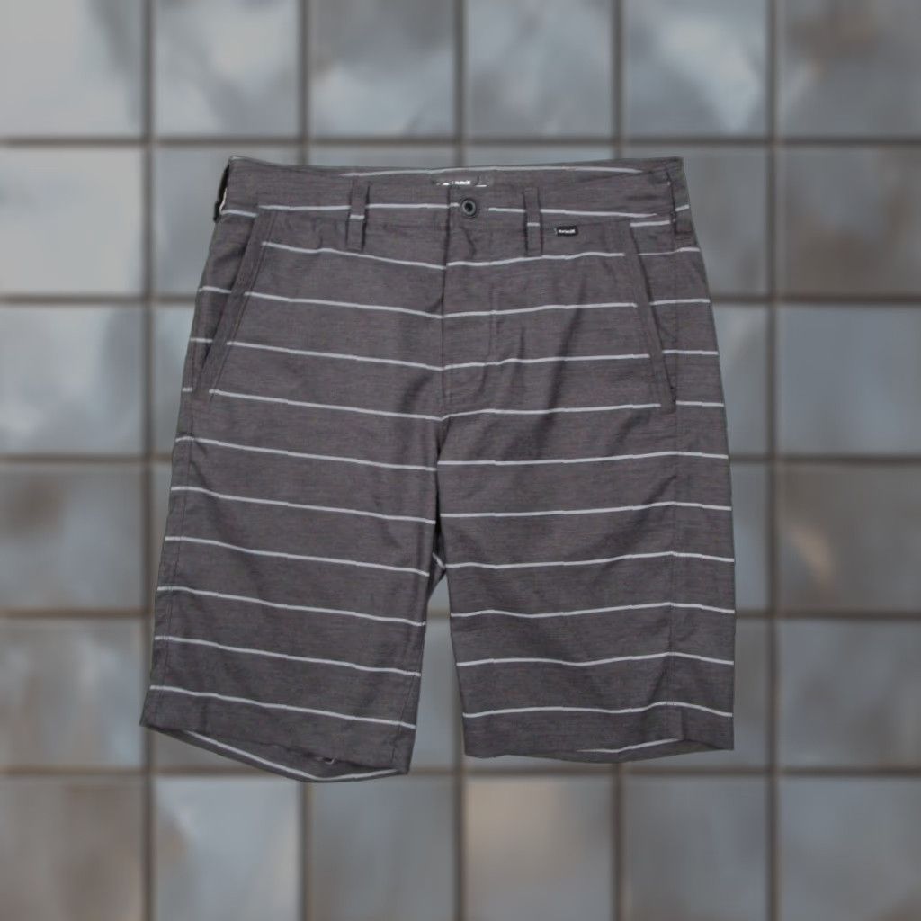 Hurley VINTAGE Hurley Nike Dri Fit Shorts Mens 30 Gray Hybrid 11" Beach Walk Stretch Golf Size US 30 / EU 46 - 1 Thumbnail