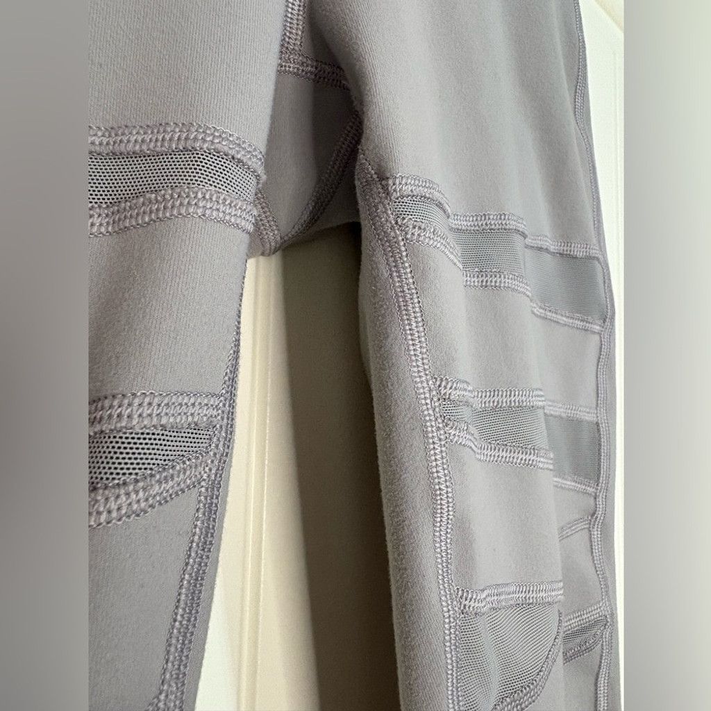 Lululemon Lululemon Wunder Under High Rise Tech Mesh 28” | EUC | Sz 6 Size 28" / US 6 / IT 42 - 6 Thumbnail