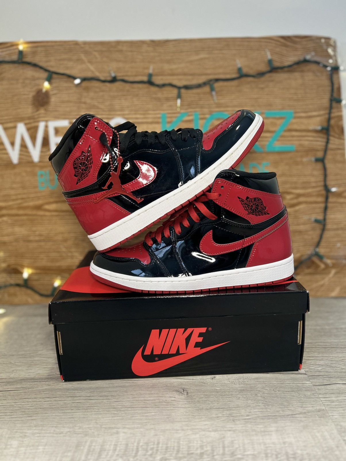 Jordan Brand Jordan 1 patent bred Size US 9.5 / EU 42-43 - 2 Thumbnail